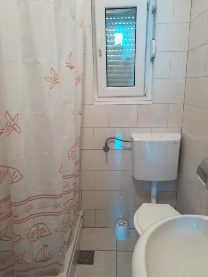 Apartman Volarevic Donji Karin Dış mekan fotoğraf