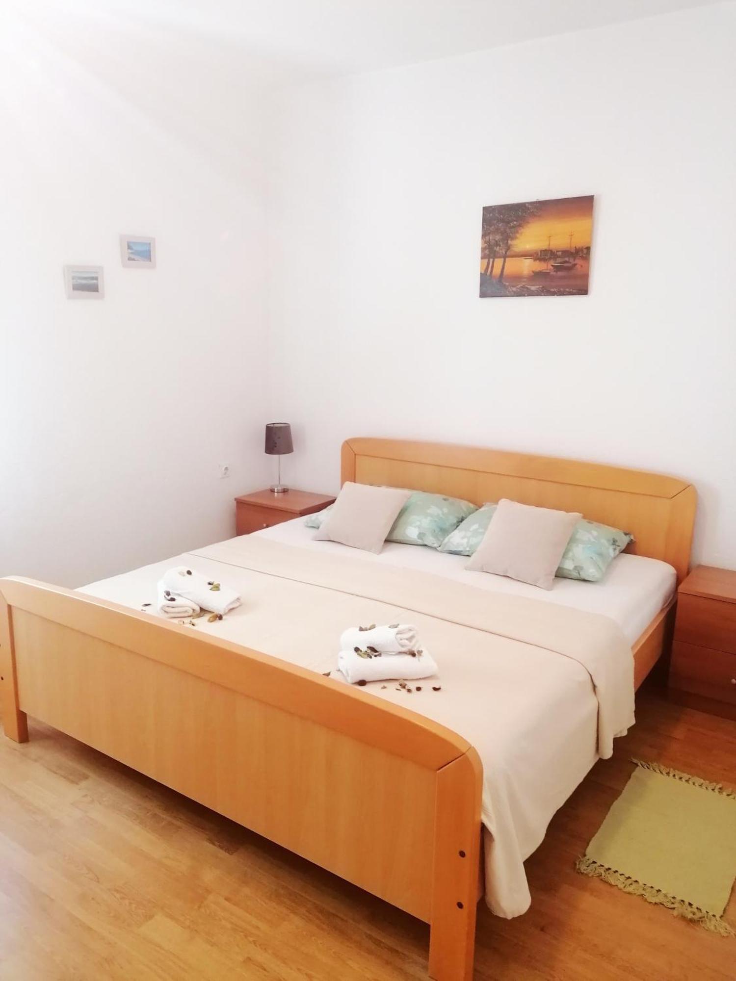 Apartman Volarevic Donji Karin Dış mekan fotoğraf