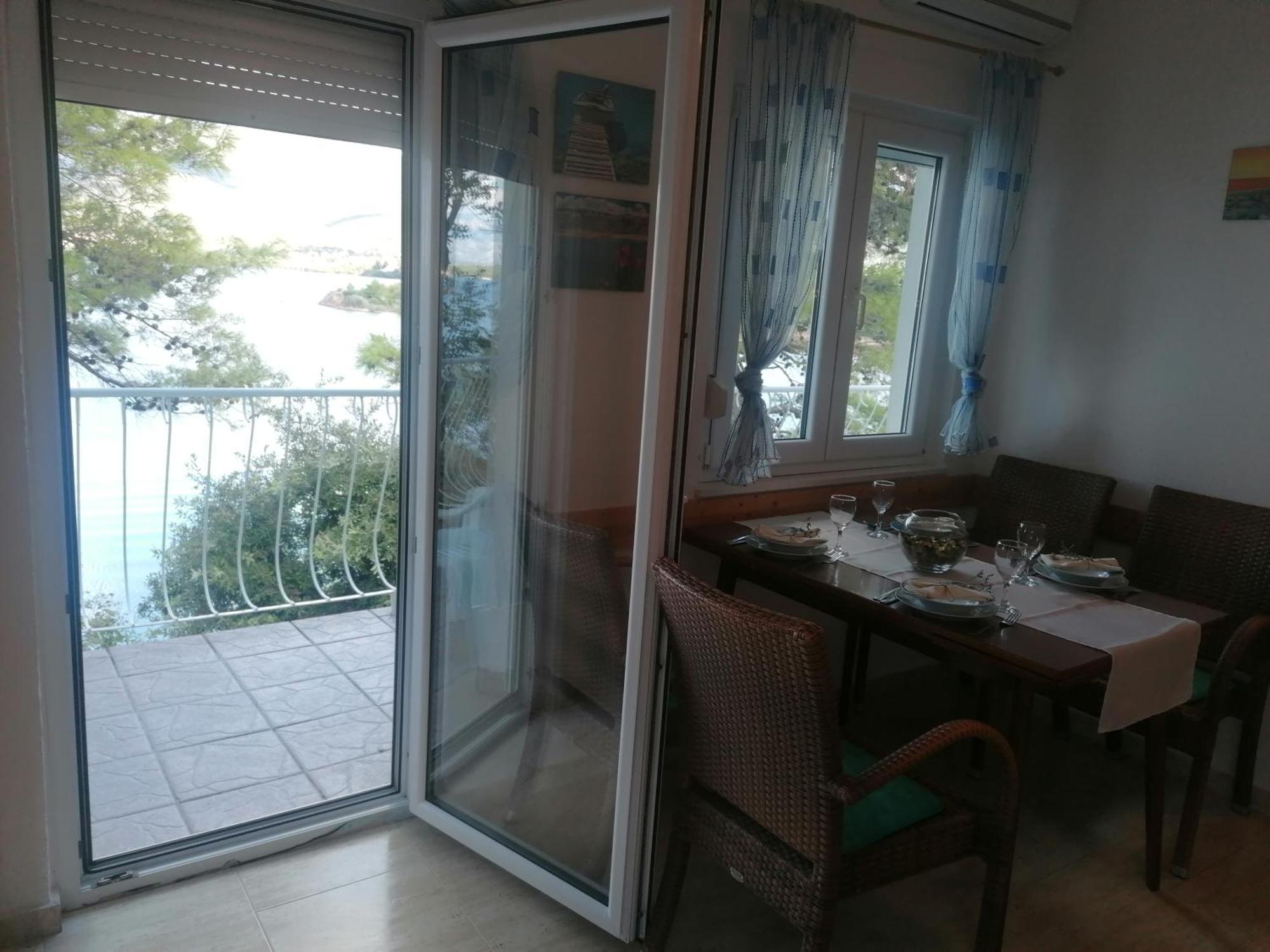Apartman Volarevic Donji Karin Dış mekan fotoğraf
